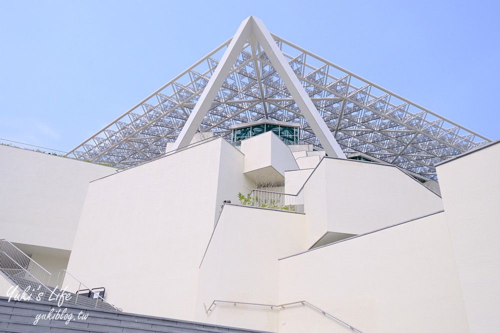 台南景點【台南市美術館2館】台南必朝聖地標之一~感受空間與光影交織的美 - yuki.tw