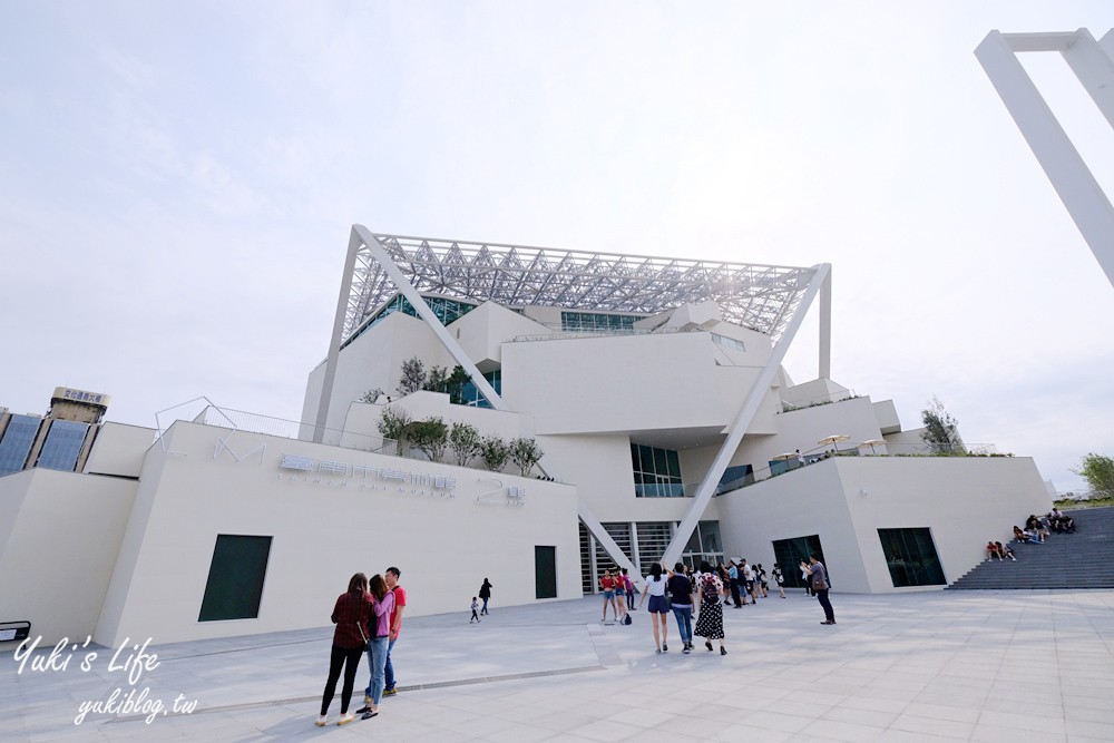 台南景點【台南市美術館2館】台南必朝聖地標之一~感受空間與光影交織的美 - yuki.tw