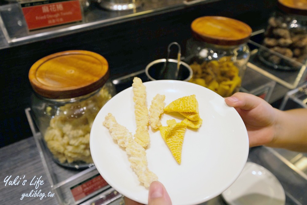 花蓮住宿推薦【康橋大飯店花蓮站前館】一泊二食~還有零食飲料冰淇淋無限享用！ - yuki.tw