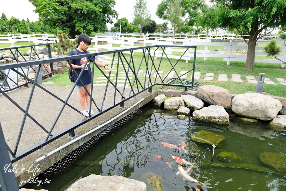 雲林景點【千巧谷牛樂園牧場】免門票乳牛主題親子好去處！玩沙、餵牛、豬舍文青咖啡館吃窯烤pizza - yuki.tw