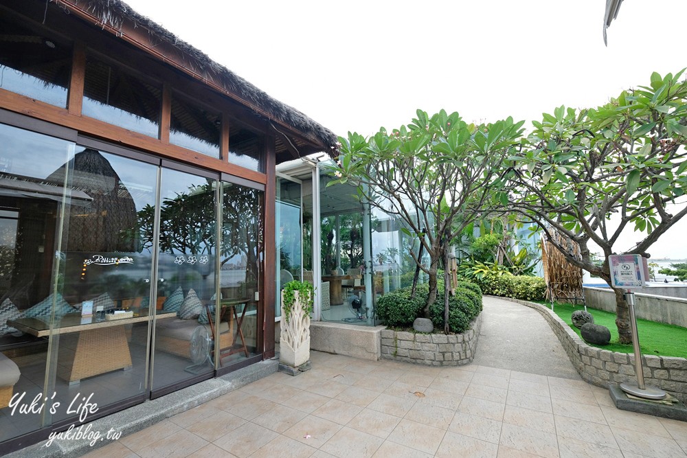 八里美食【水灣BALI景觀餐廳】峇里島無邊際水池海景餐廳、新北渡假風格約會聖地 - yuki.tw