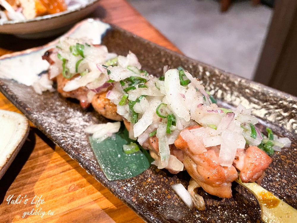 台北美食【阿郎薄皮餃子台式小酒館】 18cm超長特色煎餃/串燒、炸物、滷味下班好去處(捷運忠孝敦化站) - yuki.tw