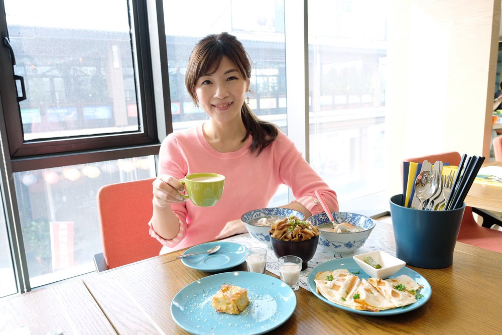 高雄住宿推薦》高雄中央公園英迪格酒店~豐富早餐太浮誇、頂樓景觀酒吧超有氣氛! - yuki.tw