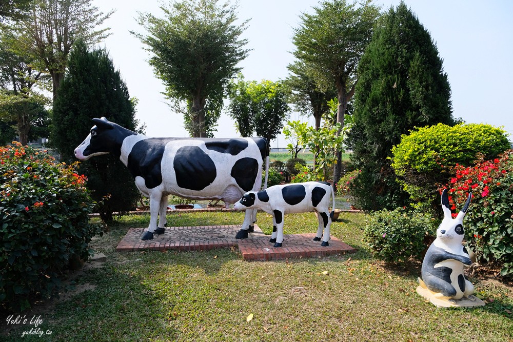 台南親子景點》八老爺車站乳牛的家~懷舊景點搭五分車、餵動物 - yuki.tw
