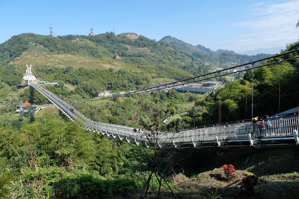 嘉義梅山景點》太平雲梯，嘉南平原美景全都收！挑戰全台最長景觀吊橋