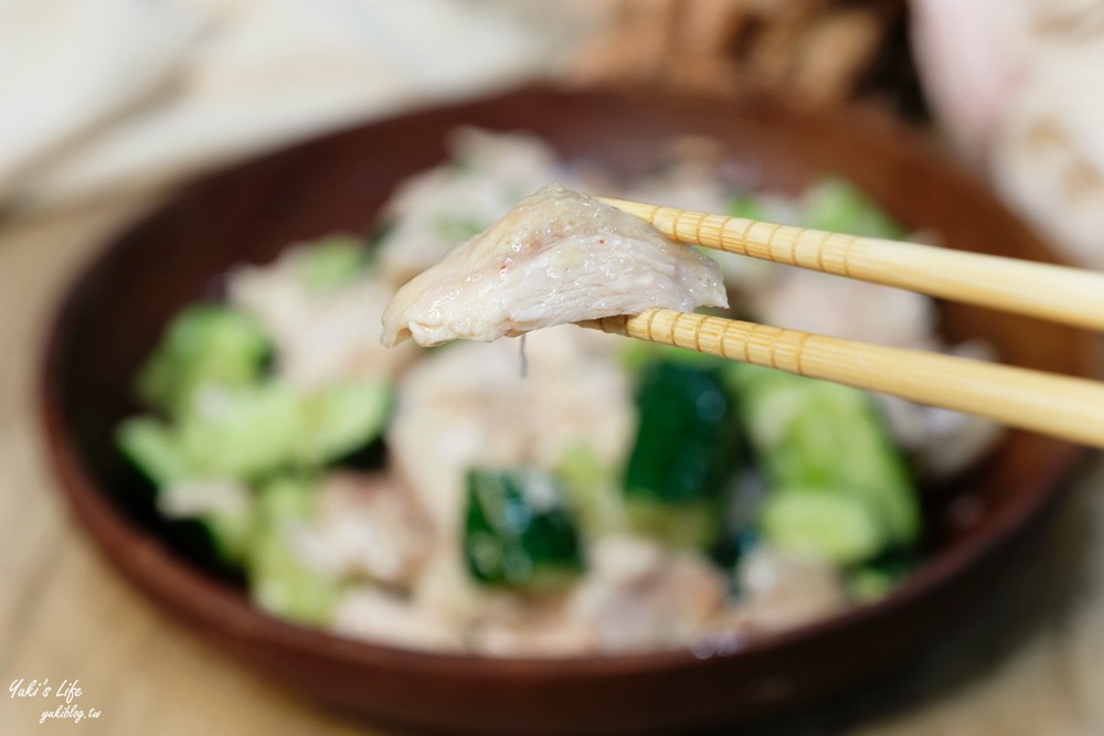 簡單食譜》百元鹹水雞作法，花不到10分鐘完成！超便宜食材在全聯就買的到！ - yuki.tw