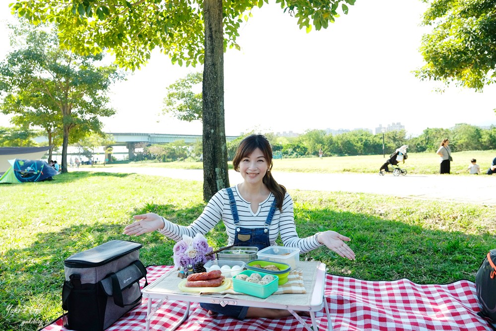 免費親子景點》浮洲藝術河濱公園vs羊咩咩的家～野餐大草皮，停車方便，騎腳踏車一日遊 - yuki.tw