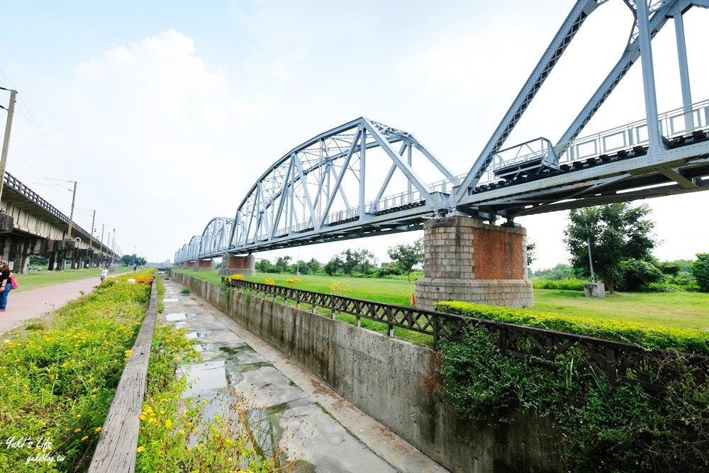 來放電消耗體力！舊鐵橋天空步道、小本愛玉、三和瓦窯、濕地公園~野餐親子好去處！ - yuki.tw