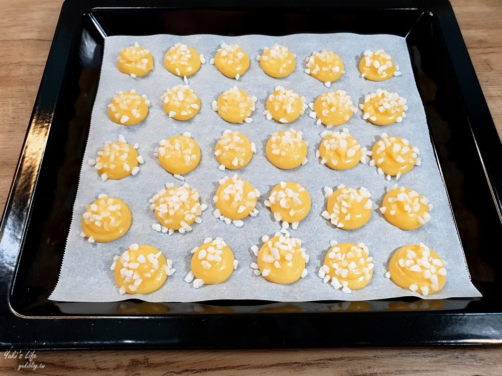 簡單食譜》珍珠糖泡芙作法～華麗小泡芙步驟 不需打發 1小時內完成 - yuki.tw