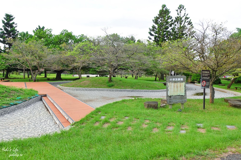 野餐好去處~來去萌萌村與水豚有約！超人氣水豚君、草泥馬~動物好可愛~還能騎車逛園區~ - yuki.tw