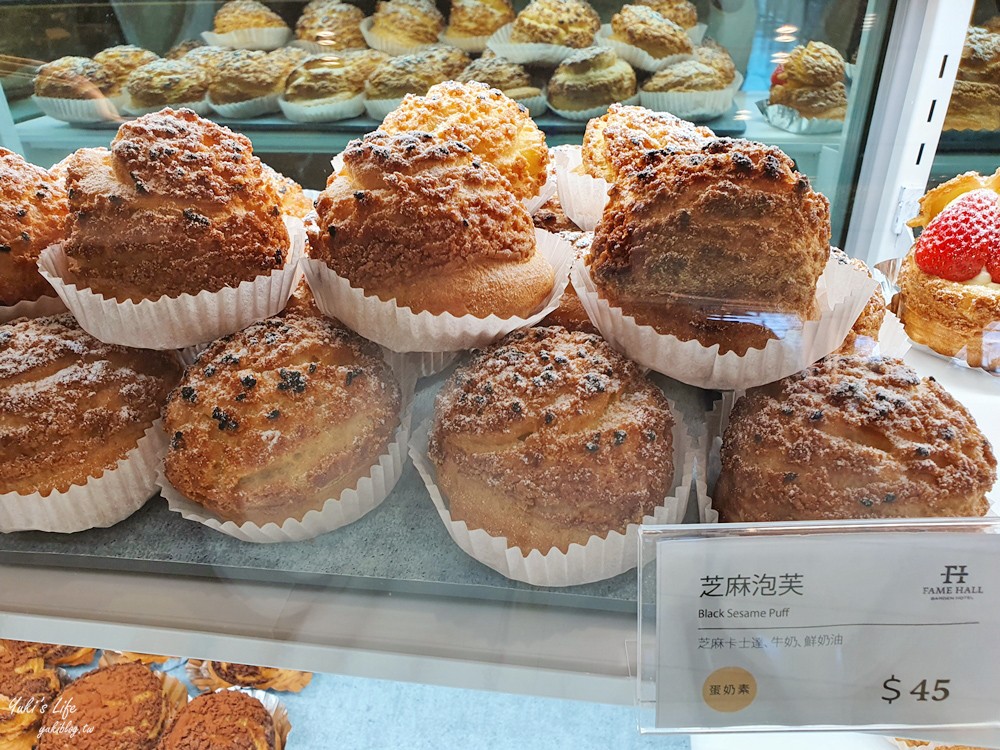 桃園草莓季甜點》逛史努比棒球主題館，吃草莓泡芙~名人堂花園大飯店美食 - yuki.tw