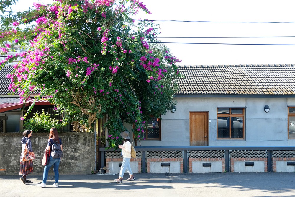 桃園龍潭景點》十一份觀光文化園區『我的少女時代』拍攝場景！石管局大草原旁電影場景喝咖啡 - yuki.tw