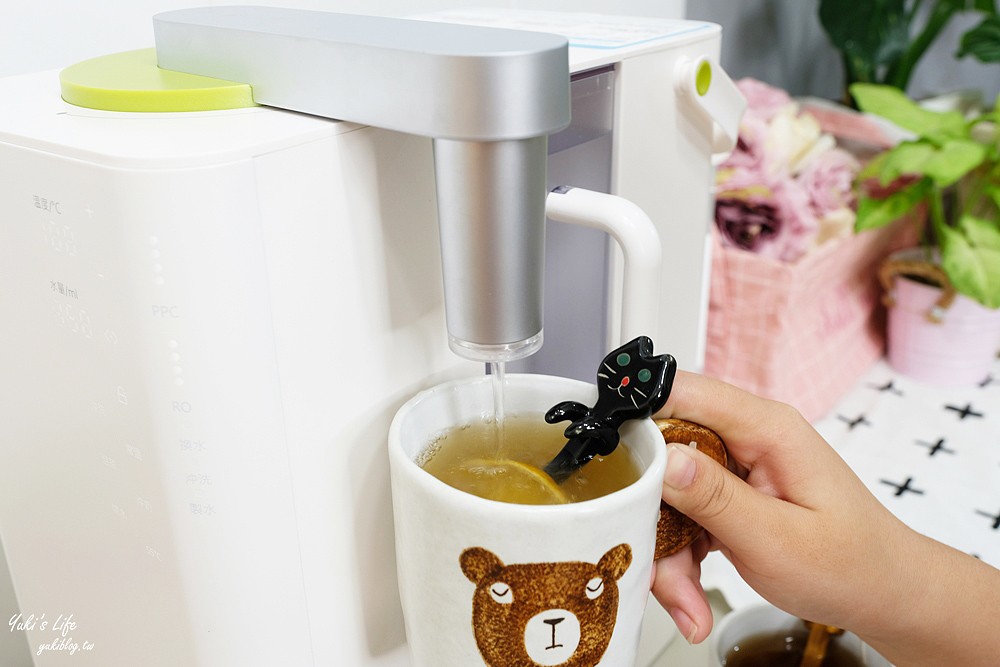 Roommi RO淨水瞬熱開飲機 『水水機』插電即用免安裝，直接加自來水，8段水溫~限時優惠中 - yuki.tw