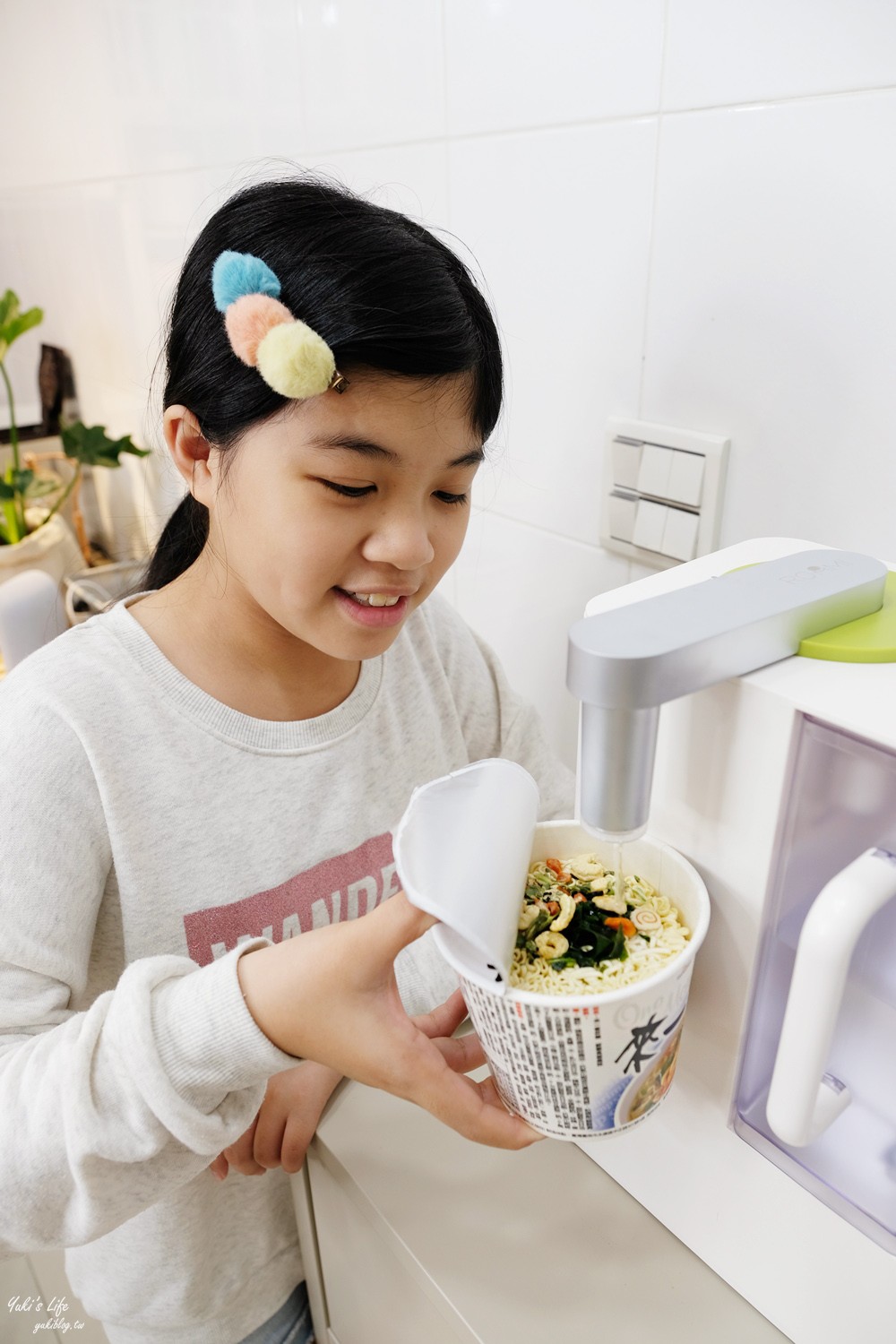 Roommi RO淨水瞬熱開飲機 『水水機』插電即用免安裝，直接加自來水，8段水溫~限時優惠中 - yuki.tw