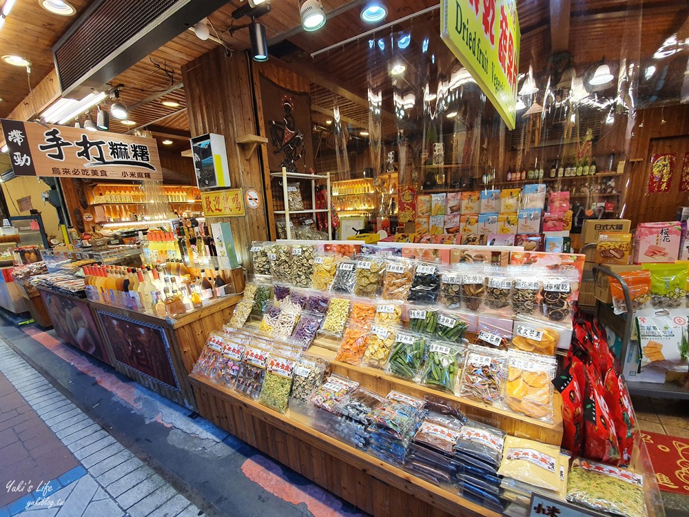 烏來老街一日遊》烏來老街美食推薦，泡湯搭台車親子之旅超好玩 - yuki.tw