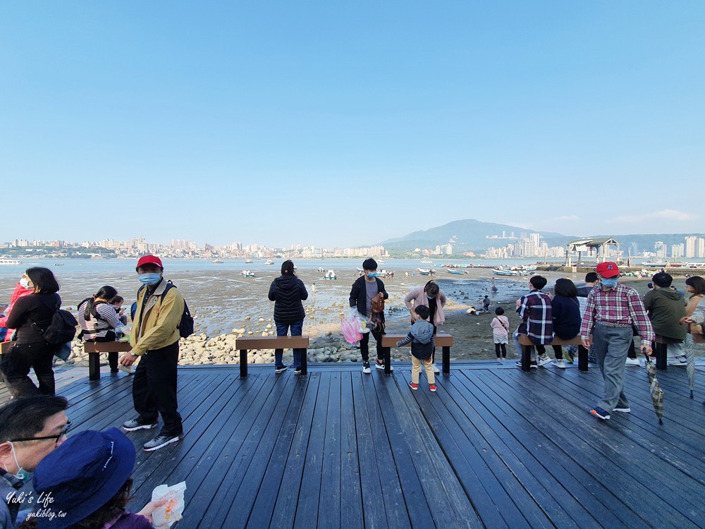 八里左岸一日遊∣八里老街∣不是只有雙胞胎,彩虹步道夜市打彈珠,假日來大草皮野餐 - yuki.tw