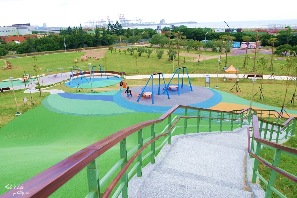 八里左岸一日遊∣八里老街∣不是只有雙胞胎,彩虹步道夜市打彈珠,假日來大草皮野餐 - yuki.tw