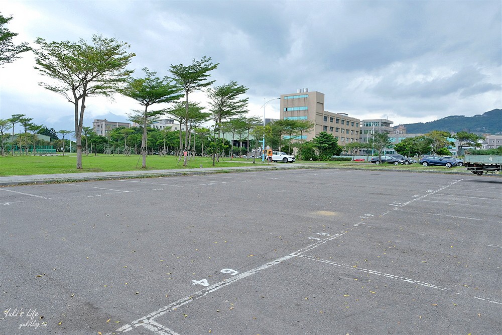 八里一日遊推薦∣十三行文化公園∣彩虹溜滑梯還能欣賞海景,親子野餐來這兒 - yuki.tw