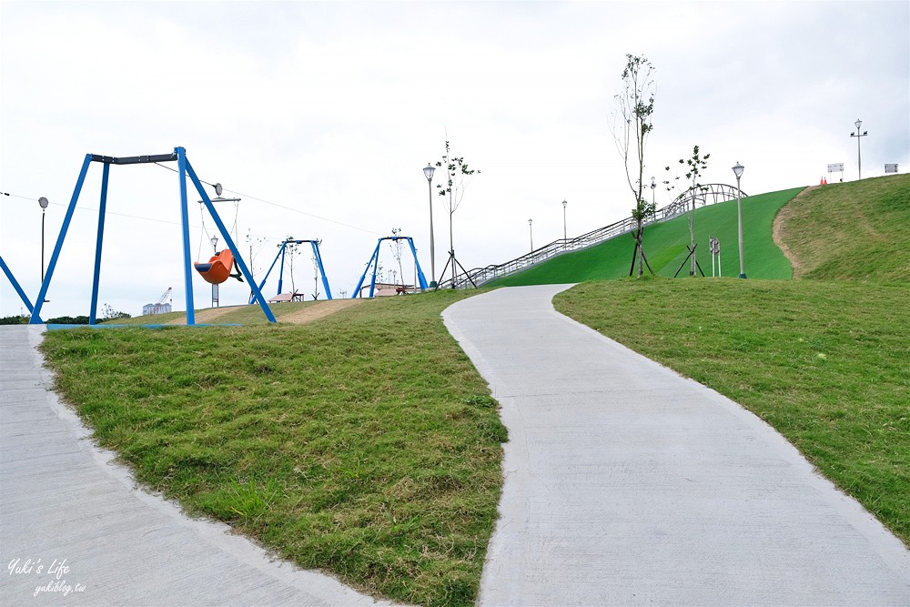 八里一日遊推薦∣十三行文化公園∣彩虹溜滑梯還能欣賞海景,親子野餐來這兒 - yuki.tw