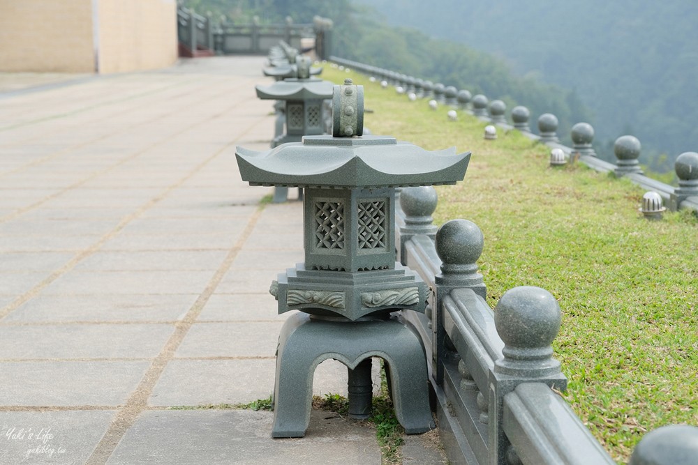 嘉義景點∣阿里山彌陀禪寺∣櫻花季粉嫩賞櫻勝地必拍點,八重櫻昭和櫻接力放送 - yuki.tw