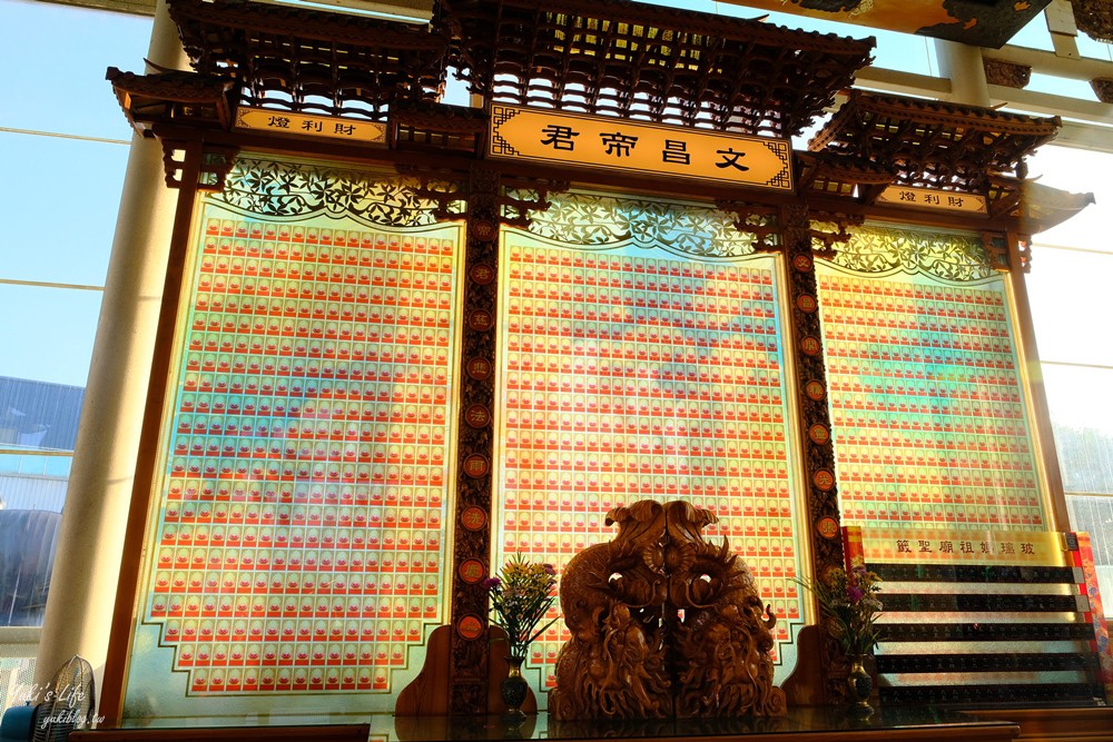 彰化鹿港景點｜玻璃媽祖廟｜越夜越美宛如天宮場景，點燈時間報你知 - yuki.tw