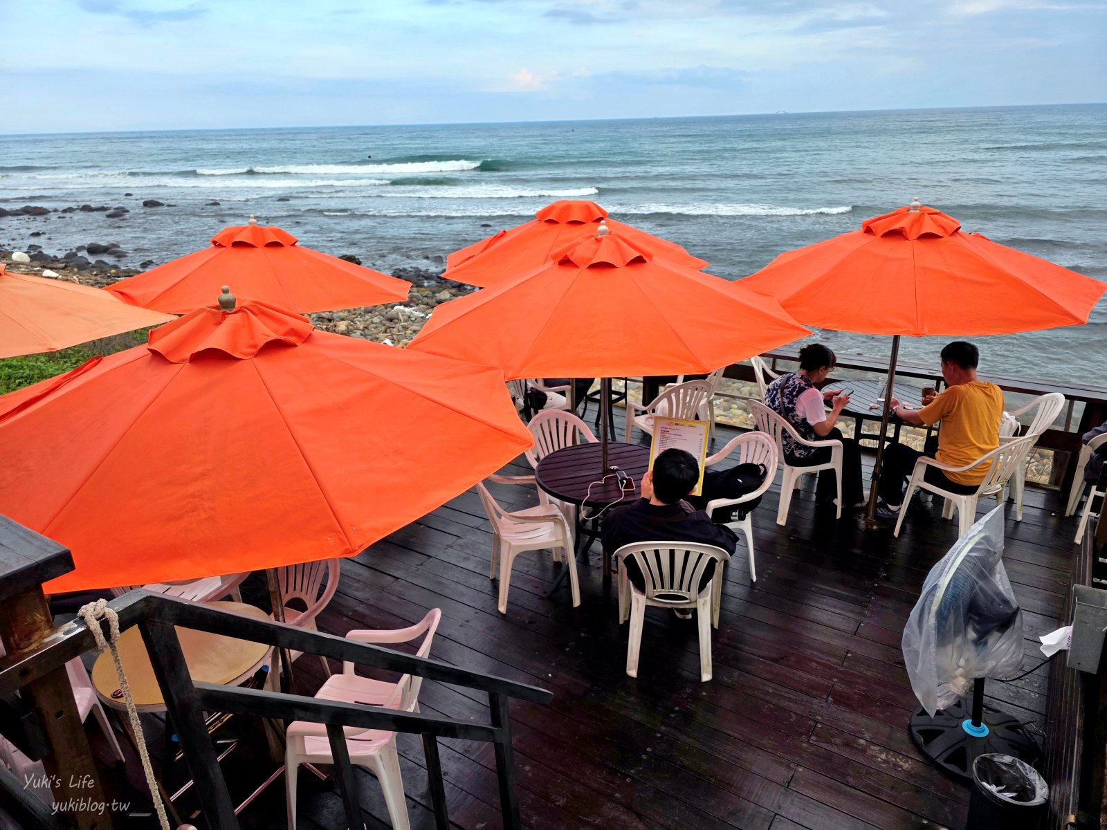 20251112153035_0_9eff76 北海岸景點∣金山一日遊行程∣巨型柴犬地瓜館、行動咖啡車吃現作pizza賞夕陽、藏在加油站的火鍋好超值！