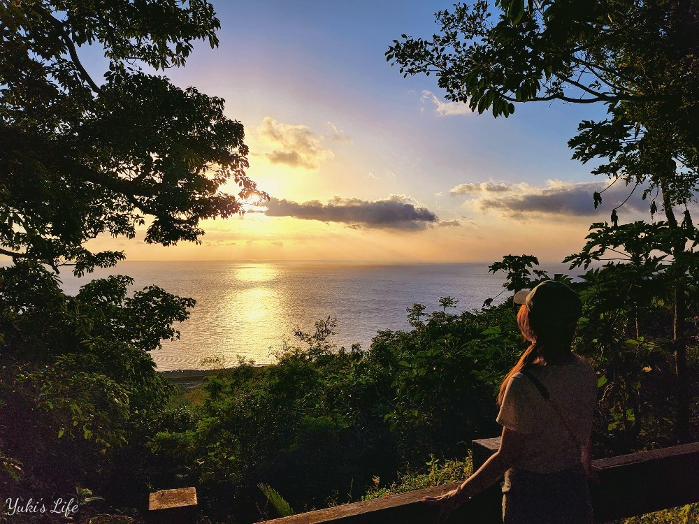 屏東恆春景點》關山夕照~墾丁世界級海面日落美景！輕鬆步行3分鐘賞夕陽～漸層天空海龜超好拍！ - yuki.tw