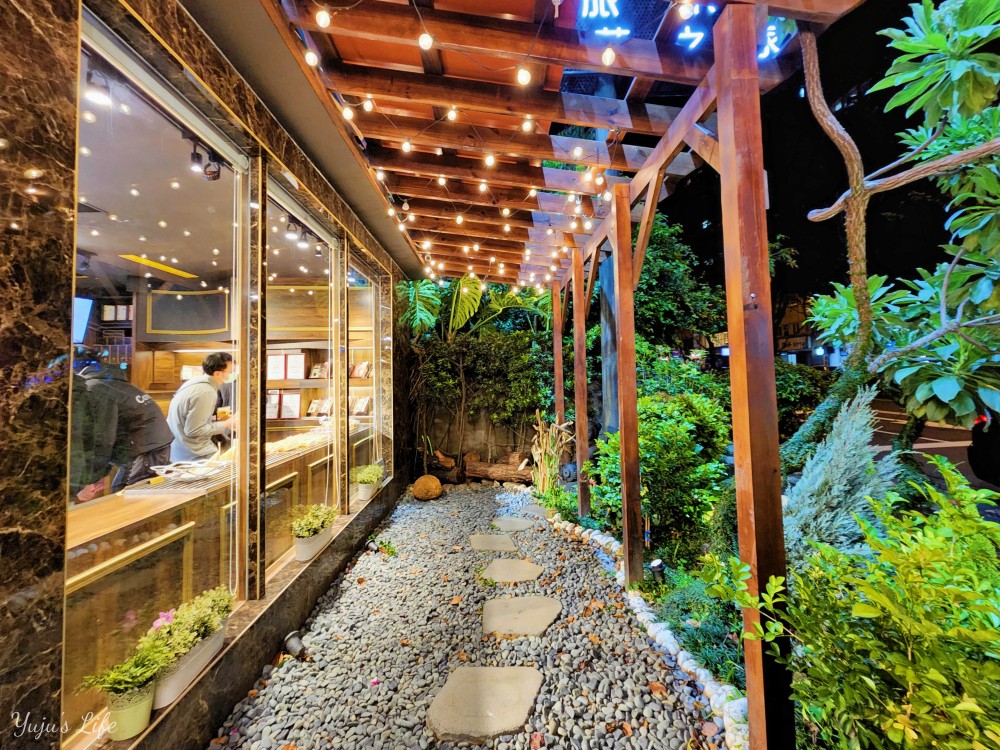 台中美食|旅禾泡芙之家|銅板價泡芙好爆漿，網美必拍夢幻甜點店 - yuki.tw