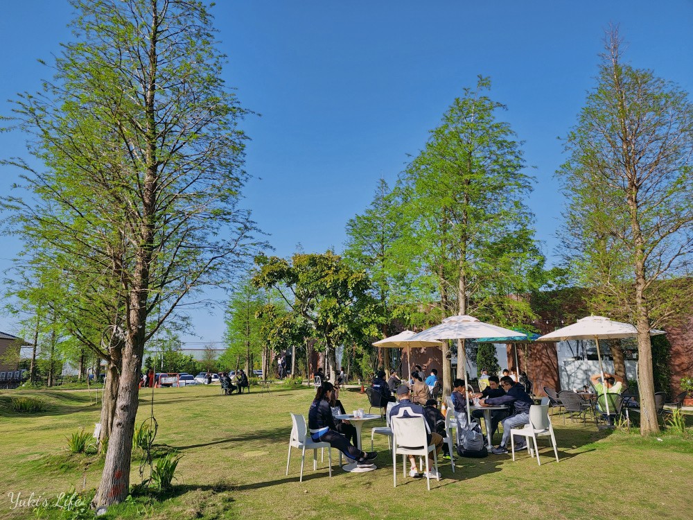 台中景觀餐廳》布魯諾咖啡，大肚藍色公路最美落羽松咖啡秘境！ - yuki.tw