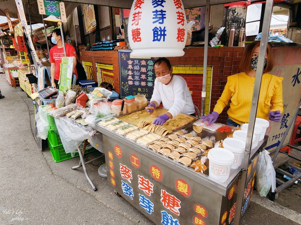 白沙屯拱天宮，苗栗通霄一日遊必訪，週邊還有小吃攤可以逛一圈～ - yuki.tw