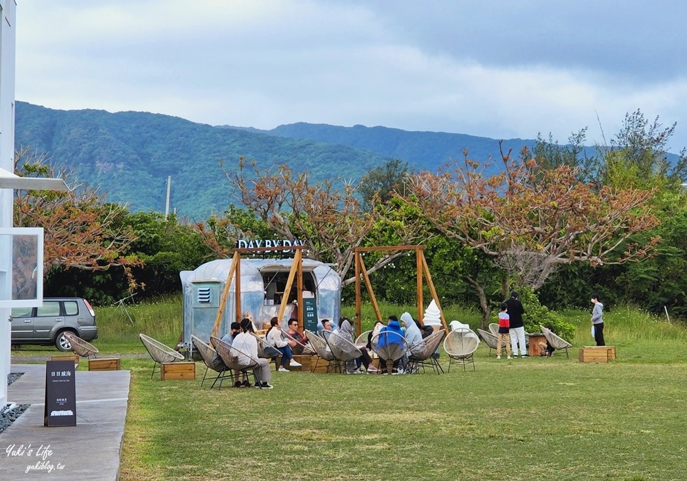 屏東景點》草地餐桌實驗室，墾丁海景咖啡，冰淇淋餐車超可愛！ - yuki.tw