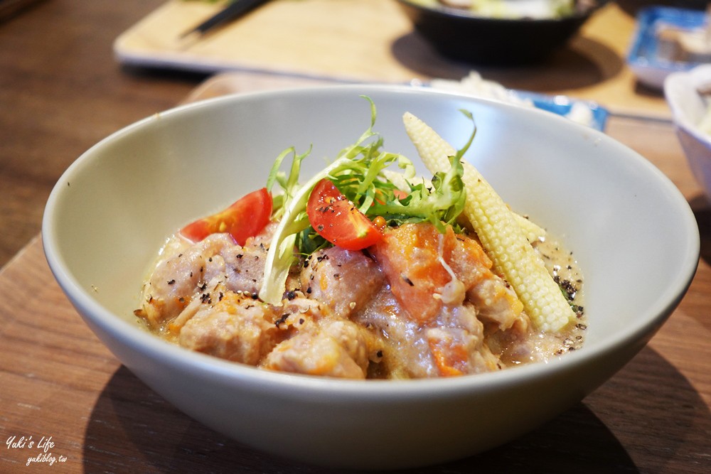 坪林美食》坪感覺，坪林老街百年石頭厝，茶風味餐、文青咖啡廳～ - yuki.tw