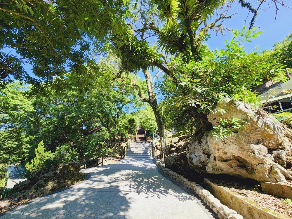 台南關子嶺水火同源，免門票景點來看水中有火奇景，景觀平台乘涼好愜意~ - yuki.tw