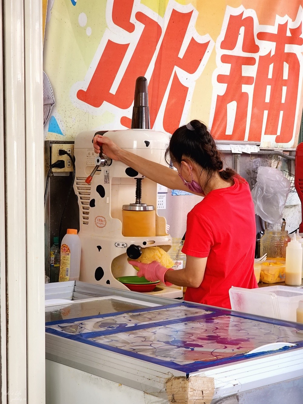 台南芒果冰推薦這家，玉井有間冰舖芒果冰，排隊名店煉乳隨你加！ - yuki.tw