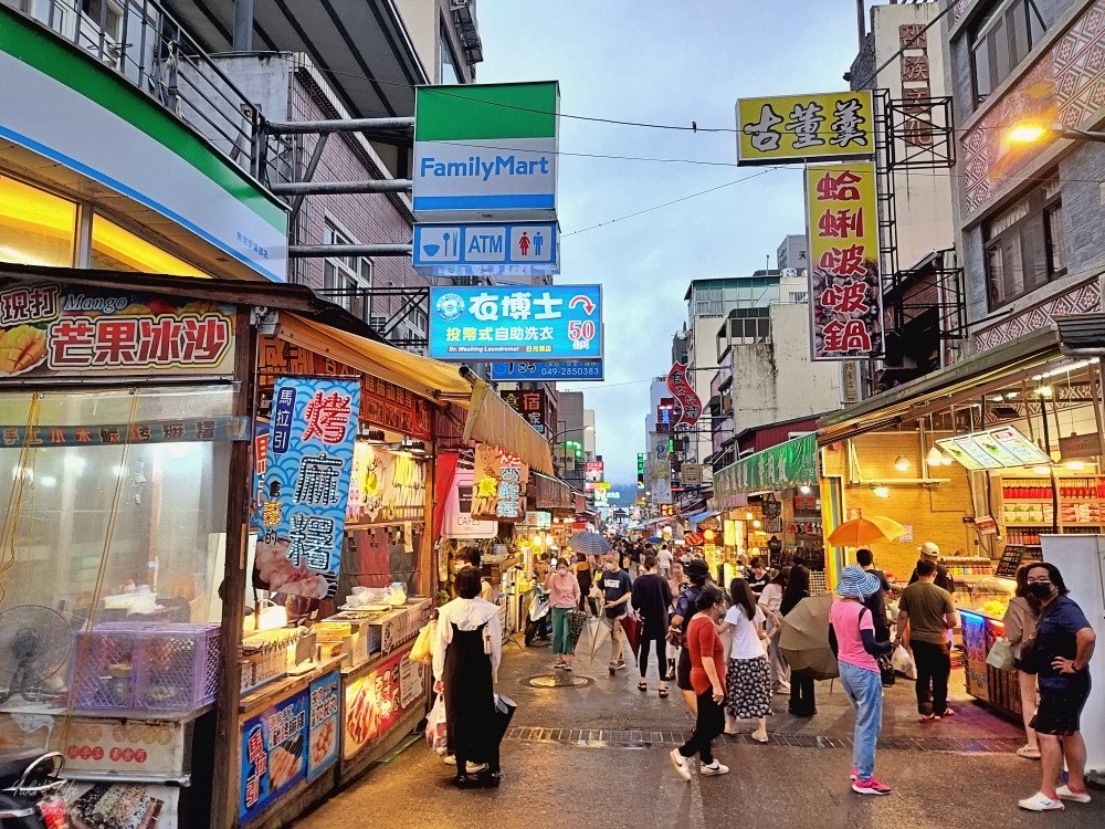 南投日月潭景點》伊達邵老街美食推薦~排隊小吃,必吃店家懶人包！ - yuki.tw