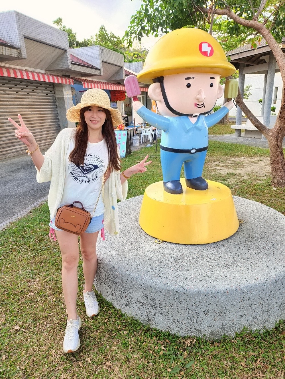 屏東景點》台電南部展示館，免門票吹冷氣看電影，玩旋轉溜滑梯 - yuki.tw