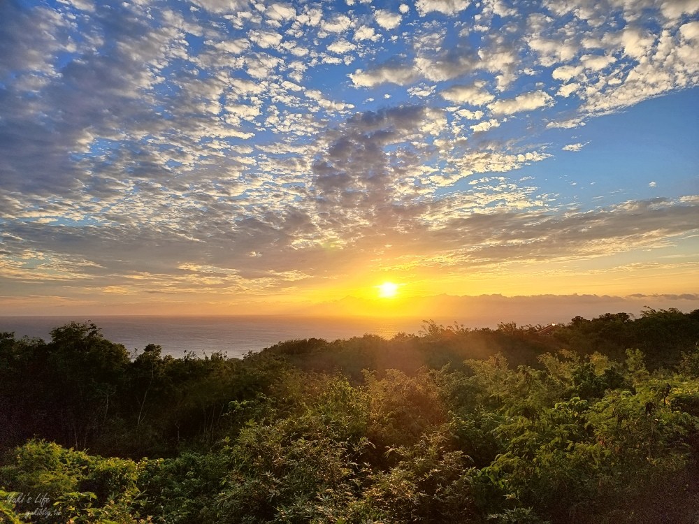 屏東看海秘境|關山田庄所在|賞夕陽喝咖啡，有羊咩咩陪伴你~ - yuki.tw