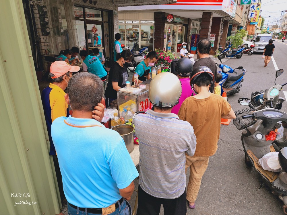 嘉義美食|賜伯肉圓|朴子肉圓30元銅板價,還附柴魚湯哦! - yuki.tw