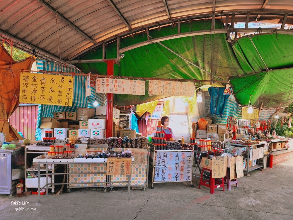 桃園景點》大溪蓮座觀音寺，登上百步雲梯的世外桃源，餵魚看長壽龜休閒好去處 - yuki.tw