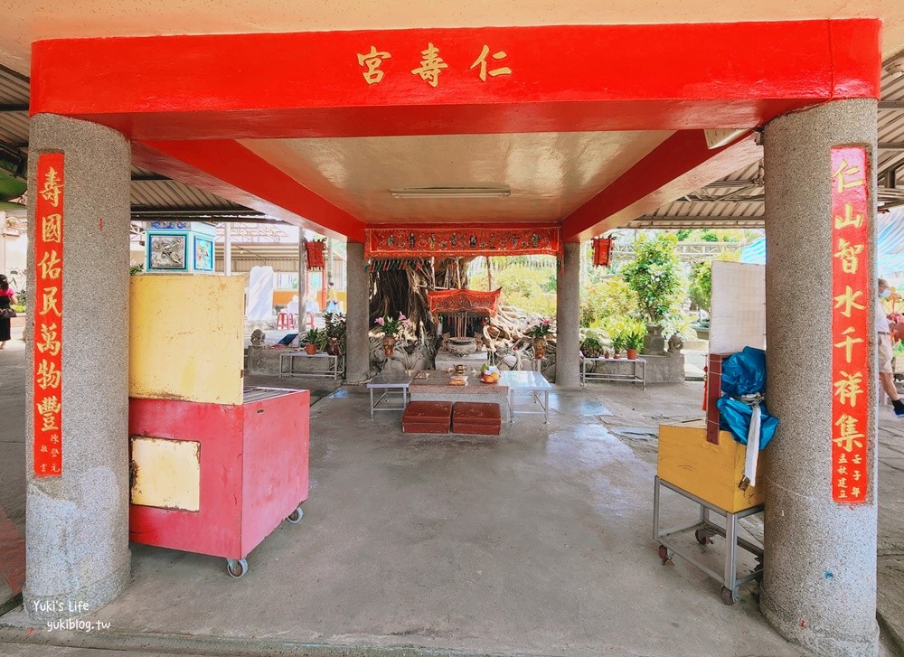 桃園景點》大溪蓮座觀音寺，登上百步雲梯的世外桃源，餵魚看長壽龜休閒好去處 - yuki.tw