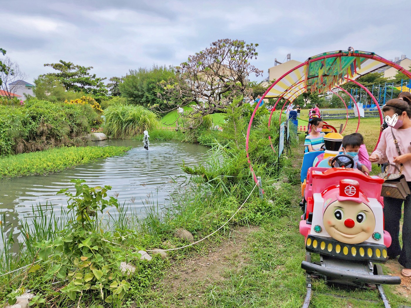 鵝媽媽鵝童樂園，雲林免門票鵝主題園區！用餐玩沙餵鵝假日好去處～ - yuki.tw