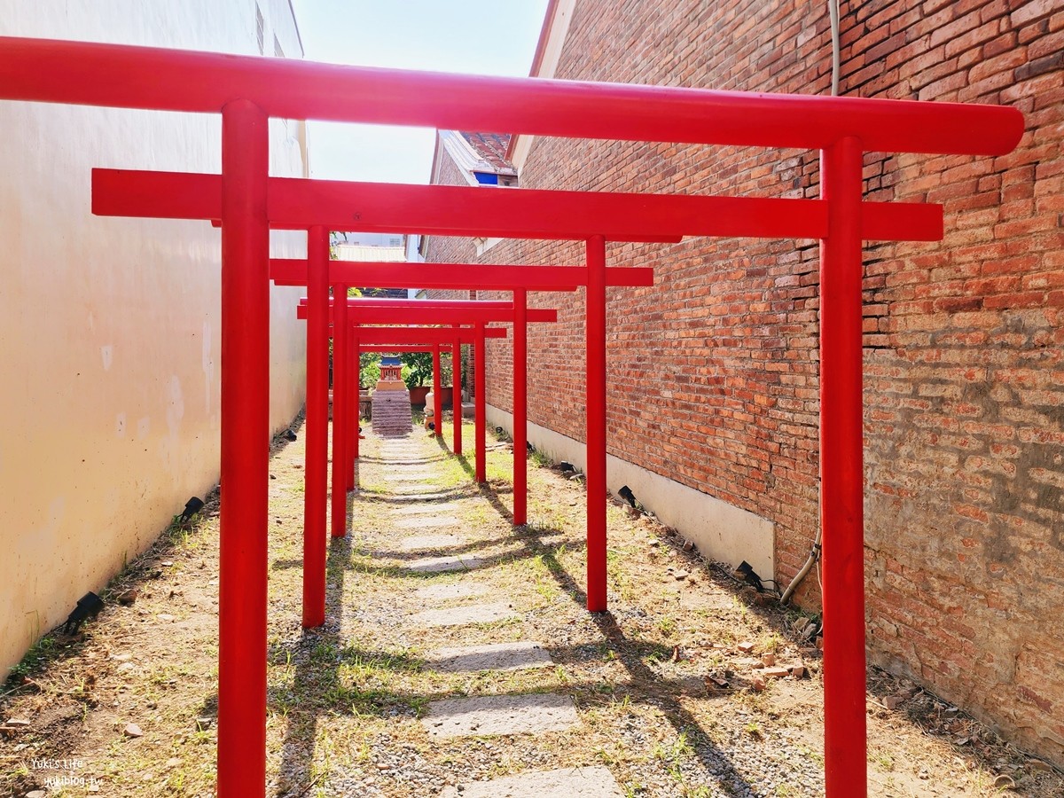 彰化鹿港迷你鳥居神社》蛙港神社，神話風新景點，祈求旅途平安順利 - yuki.tw