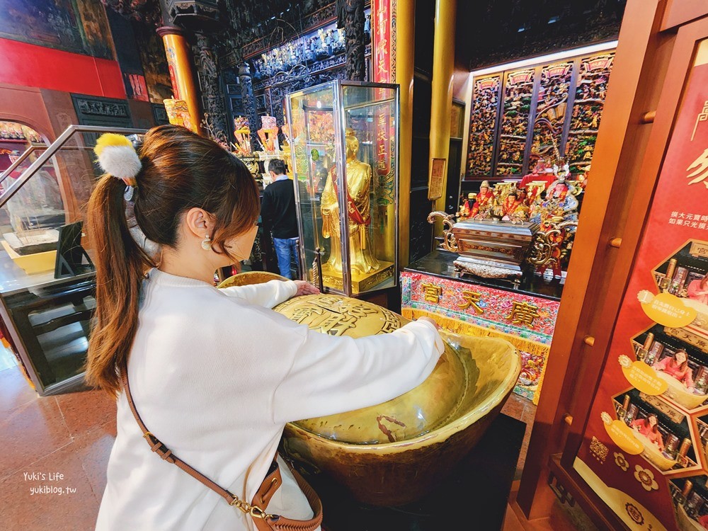 台中財神廟》台中廣天宮~來摸元寶求財氣,補財庫求發財金/參拜流程 - yuki.tw