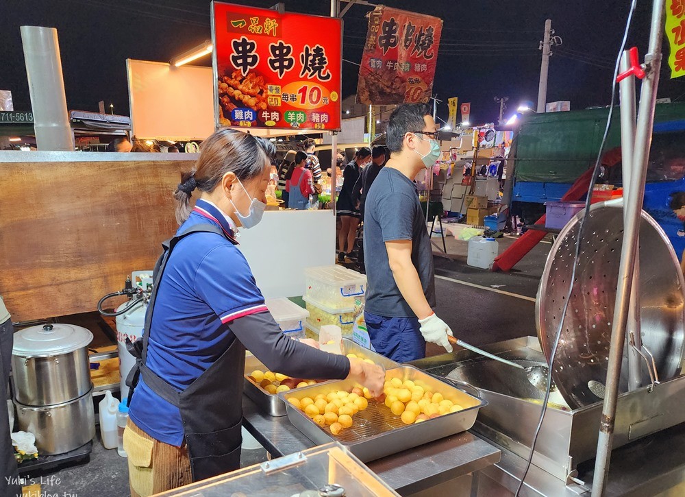 斗六觀光夜市必吃美食》銅板美食清單爆滿，營業時間每週二、週六，遊戲和小吃都超多 - yuki.tw