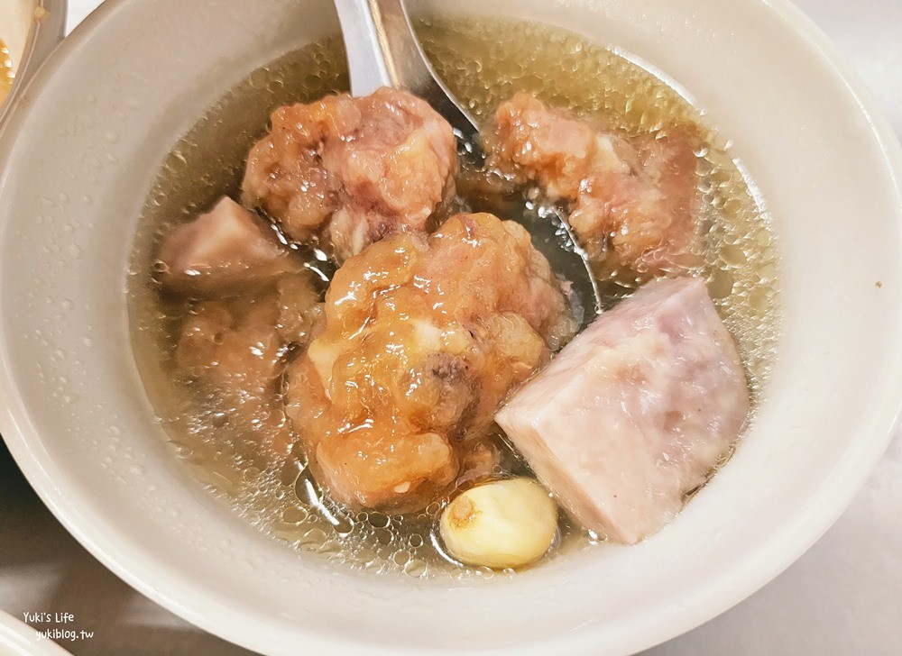 彰化美食》阿三肉圓，包干貝的浮誇系肉圓，高人氣彰化肉圓！ - yuki.tw