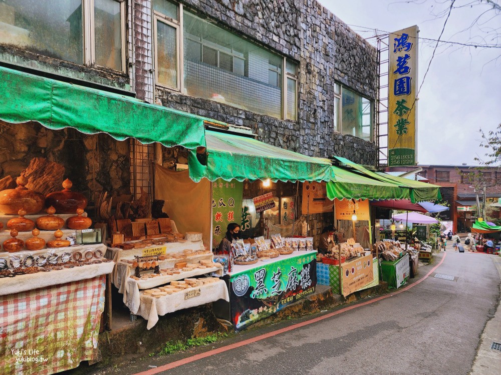 奮起湖老街美食懶人包》百年老老街也太好拍，巨大鐵路便當盒好吸睛 - yuki.tw