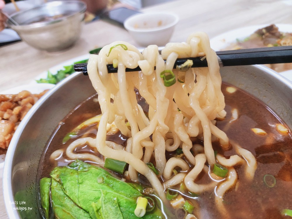 台南安平美食|阿財牛肉湯|超人氣排隊名店，溫體牛鮮嫩好吃 - yuki.tw