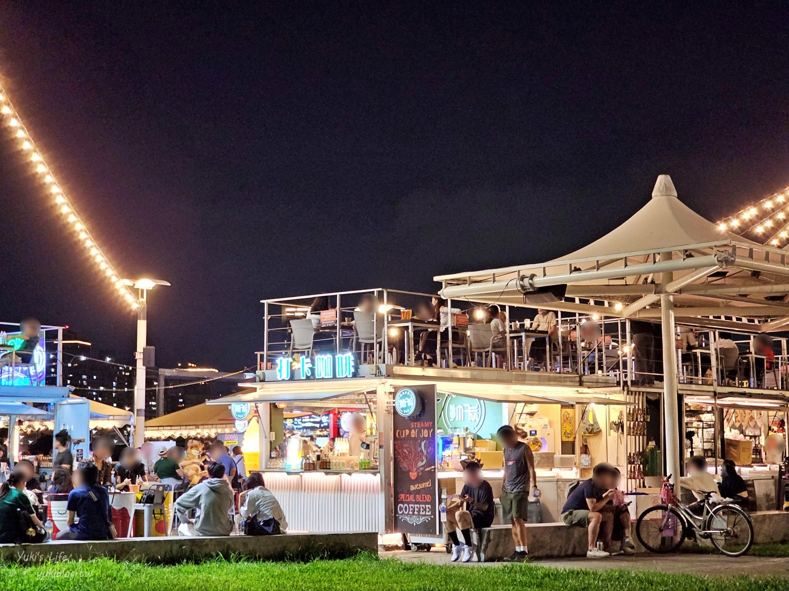 20250715175756_0_2cd12a 大稻埕碼頭貨櫃市集：夕陽、美食、微醺，台北最Chill的河畔美食地標！