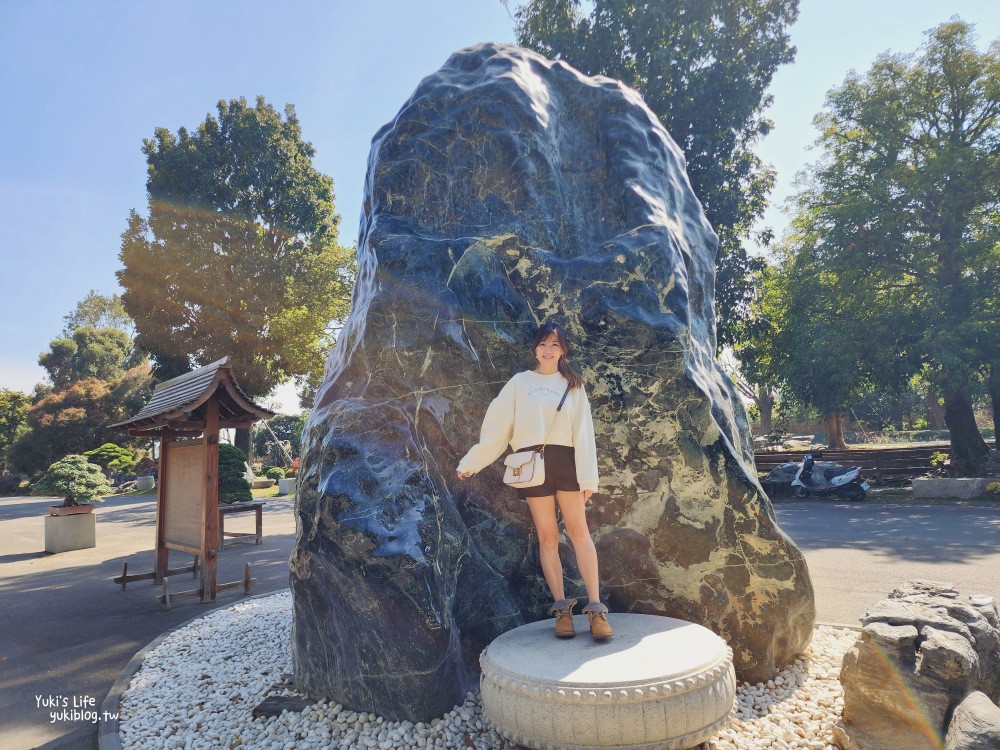 彰化溪州親子景點|彎彎滑森樂園(萬景藝苑)|華麗宮庭建築藏著兒童樂園~滑板車盡情溜~ - yuki.tw