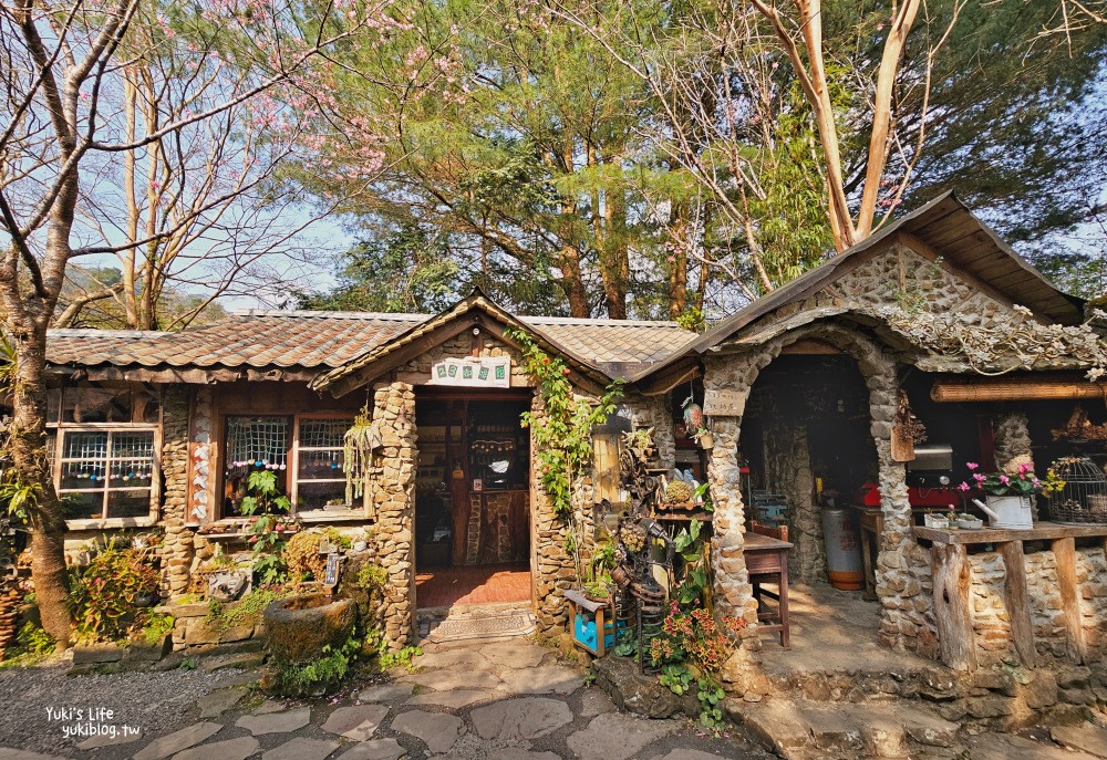 嘉義阿里山|阿將的家23咖啡館|秘境療癒貓咪,宮崎駿石頭屋 - yuki.tw